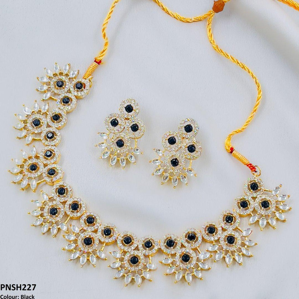 Round Pear Necklace Set