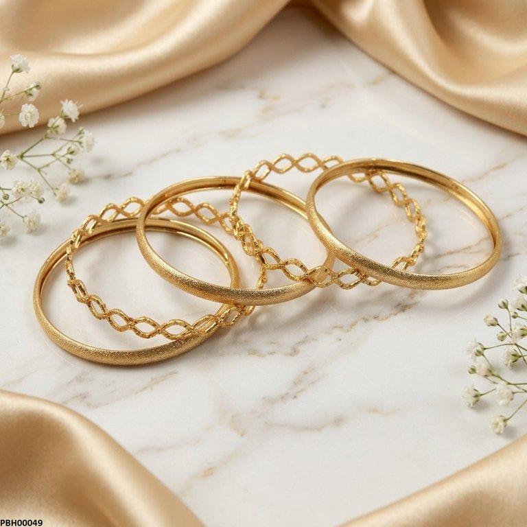 Textured Gold Lattice Bangles Set