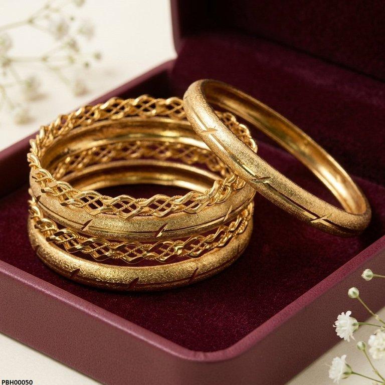 Textured Gold Lattice Bangles Set