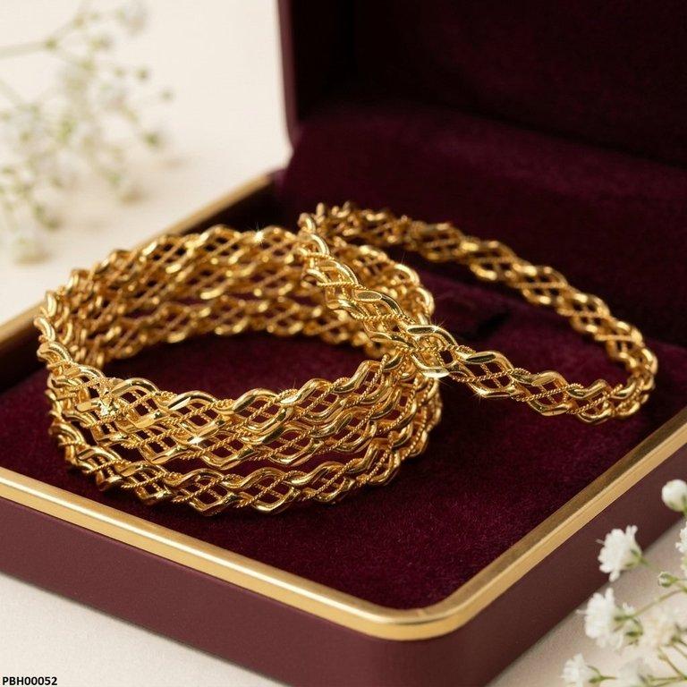 Crub Link Bangles Set