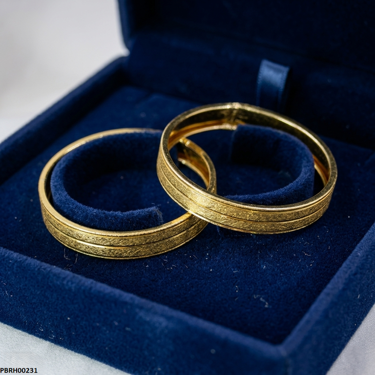 Textured Bangles Set