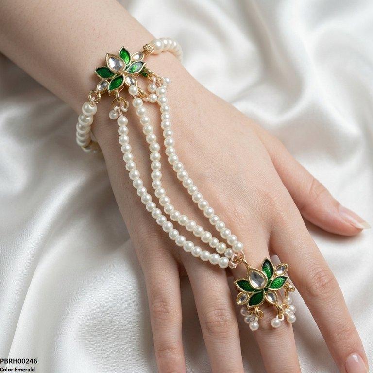 Tear/Marquise Flower Angla Bracelet Adjustable