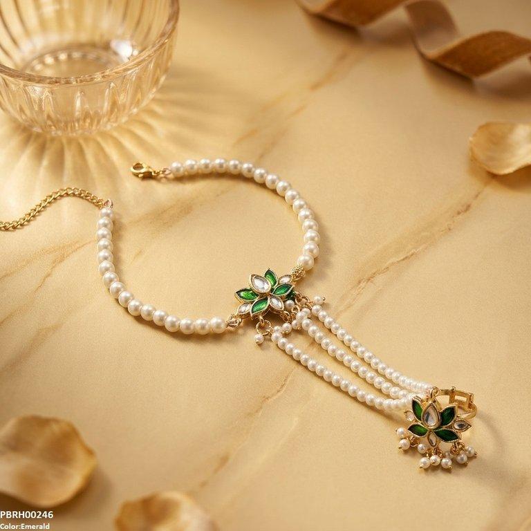 Tear/Marquise Flower Angla Bracelet Adjustable