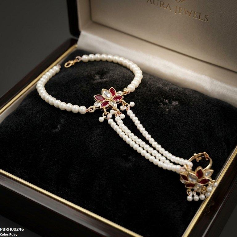 Tear/Marquise Flower Angla Bracelet Adjustable