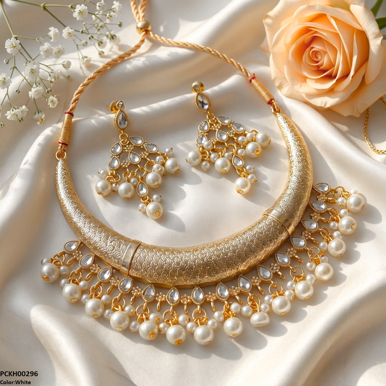 Moon/Tear Pearl Drop Hasli Choker Set