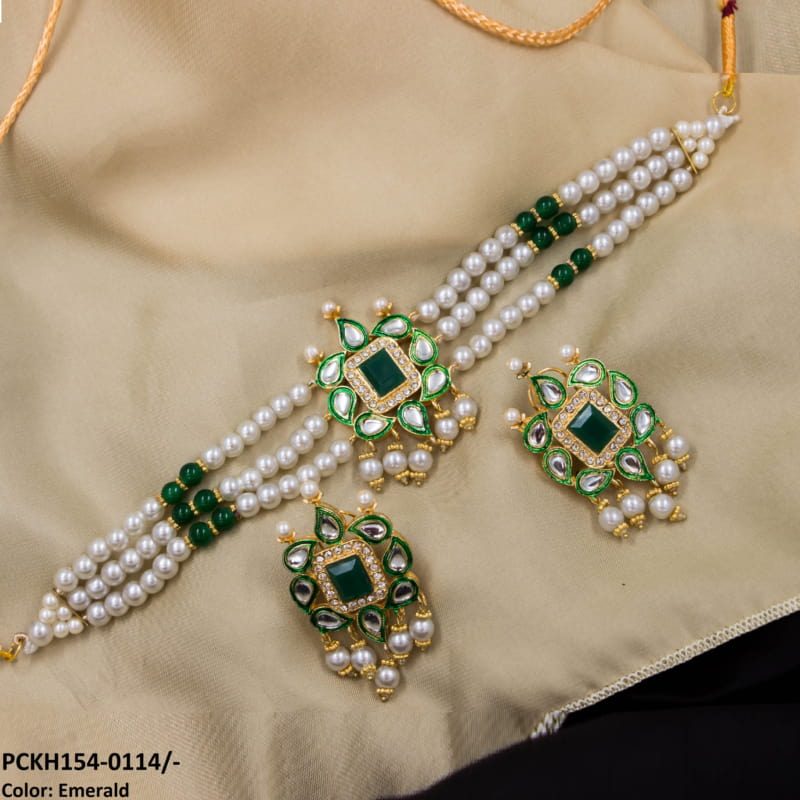 Chorsi/Saru Pearl Chokar Set