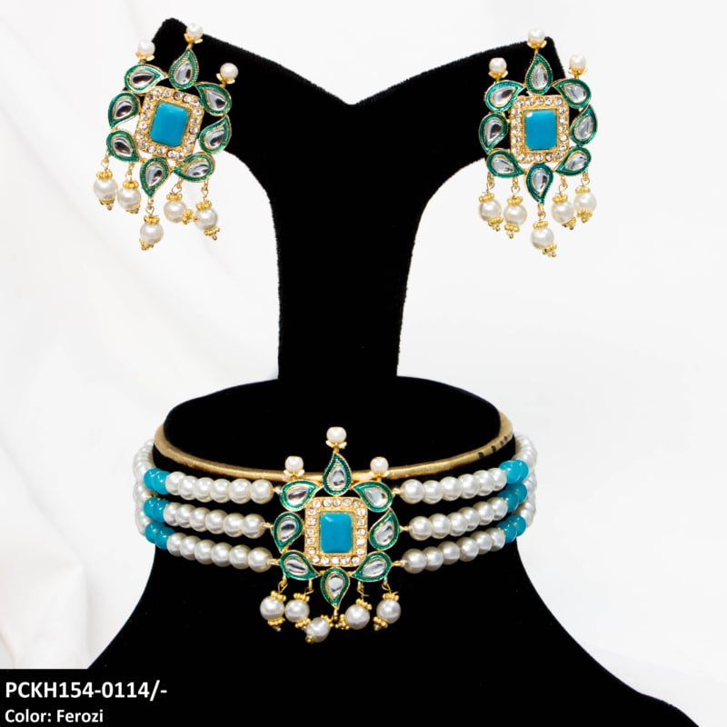 Chorsi/Saru Pearl Chokar Set