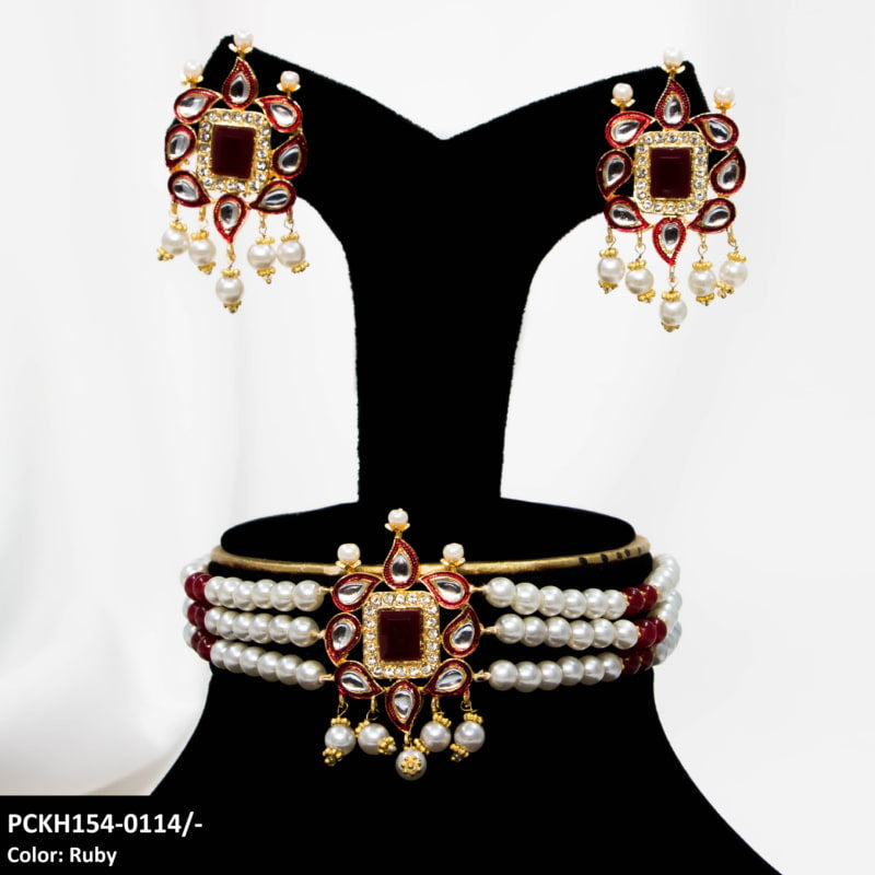 Chorsi/Saru Pearl Chokar Set