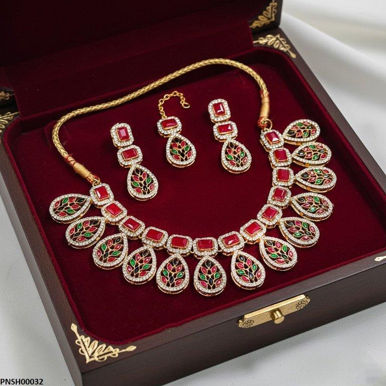 Marquise/Tear Drop Necklace Set
