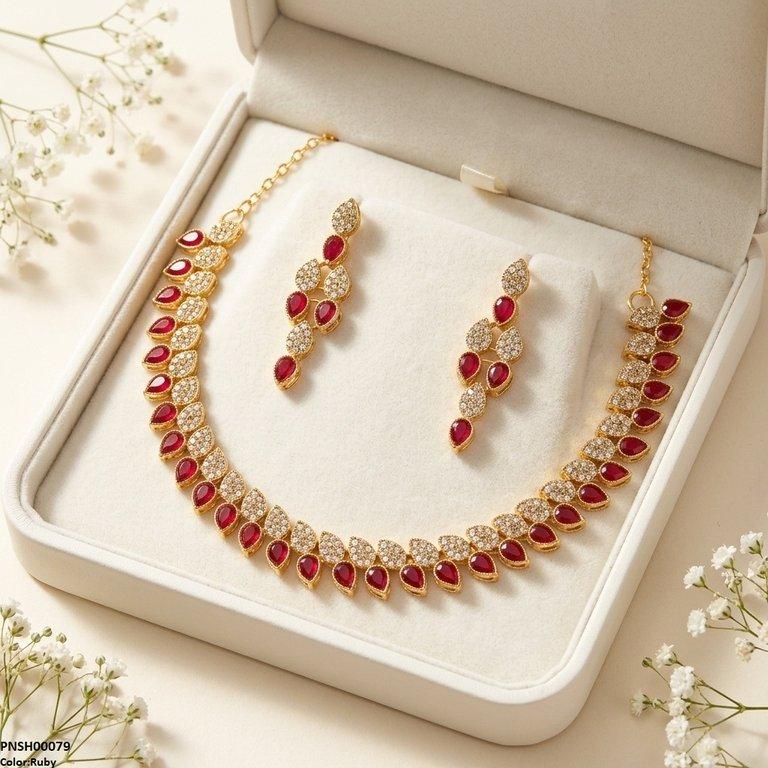 Tear Leaf Necklace Set