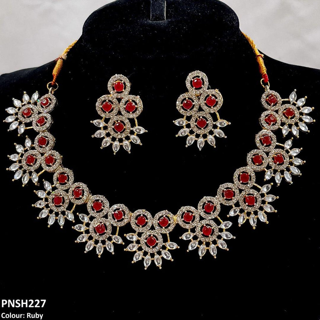 Round Pear Necklace Set