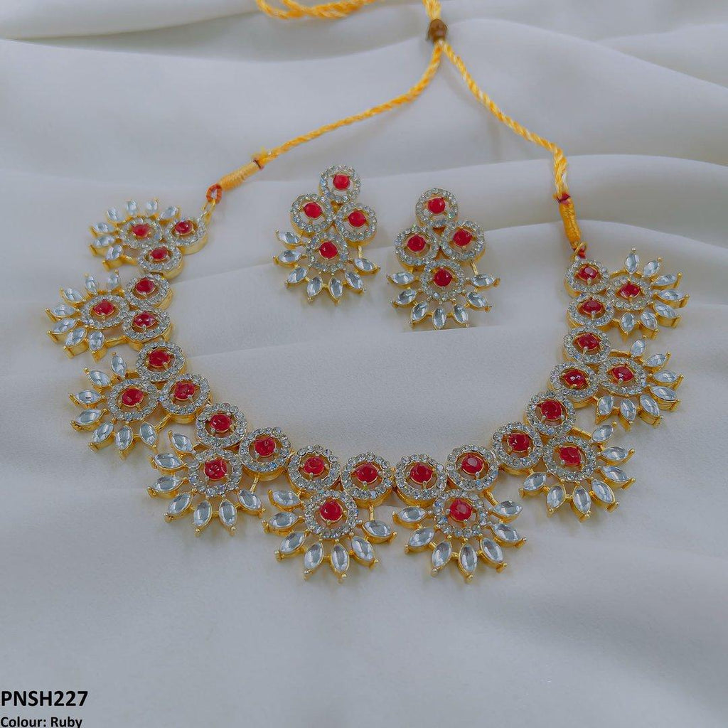 Round Pear Necklace Set