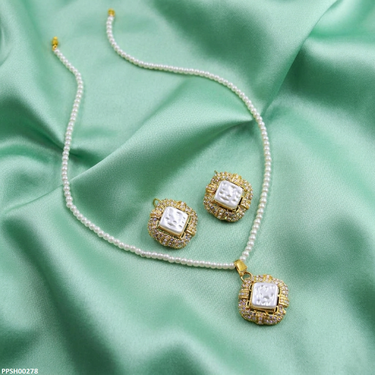 Pearl/Square Pedant Set