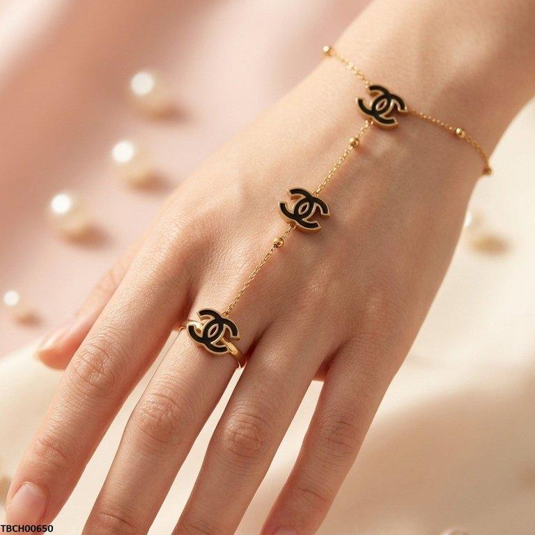 Stainless Steel Double C-Shap Angla Bracelet Adjustable