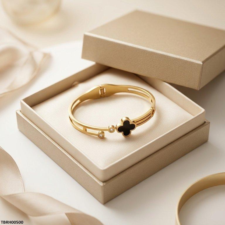 Stainless Steel Clover Stone Bracelet
