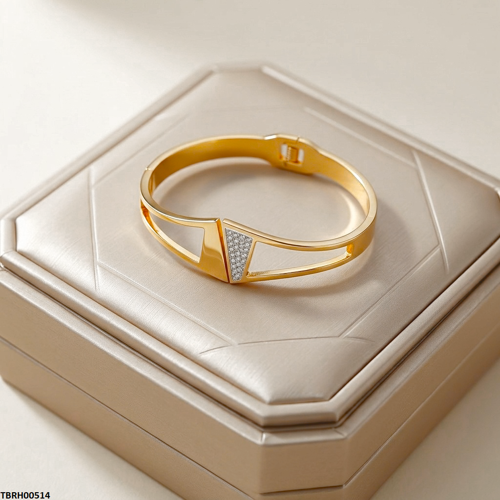 Round Triangle Stone Stainless Steel Bracelet Adjustable