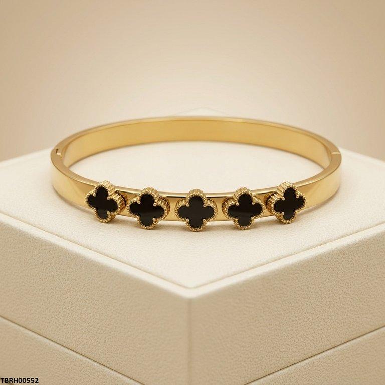 Round Clover Stainless Steel Bracelet