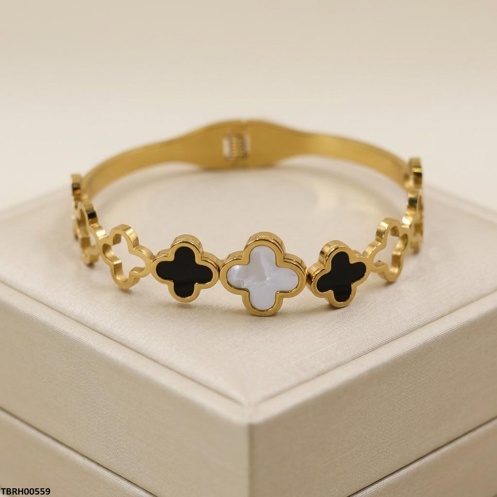 Round Clover Stainless Steel Bracelet Adjustable