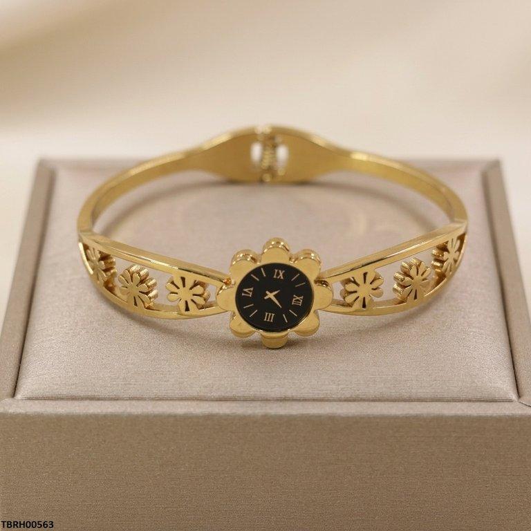 Round Clock Stainless Steel Bracelet Adjustable