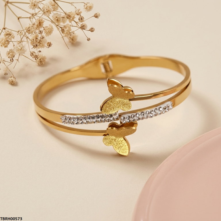 Round Butterfly Stainless Steel Bracelet Adjustable