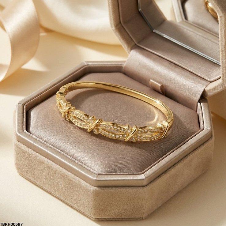 Oval Cross Bracelet Openable