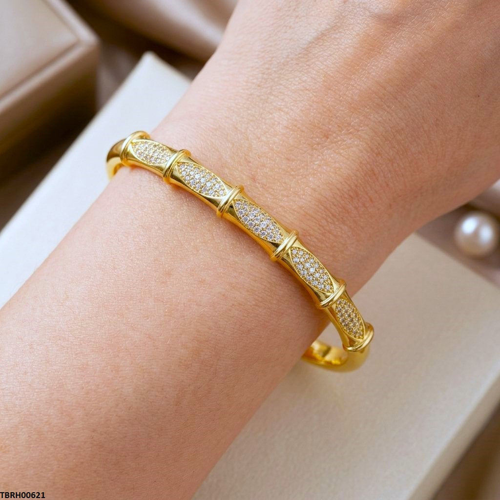 Oval Bracelet Openable