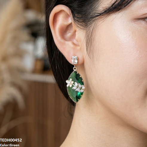 Marquise/Leaf Zircon Flower Earrings