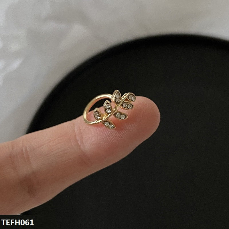 Leaf Single Ear Cuff