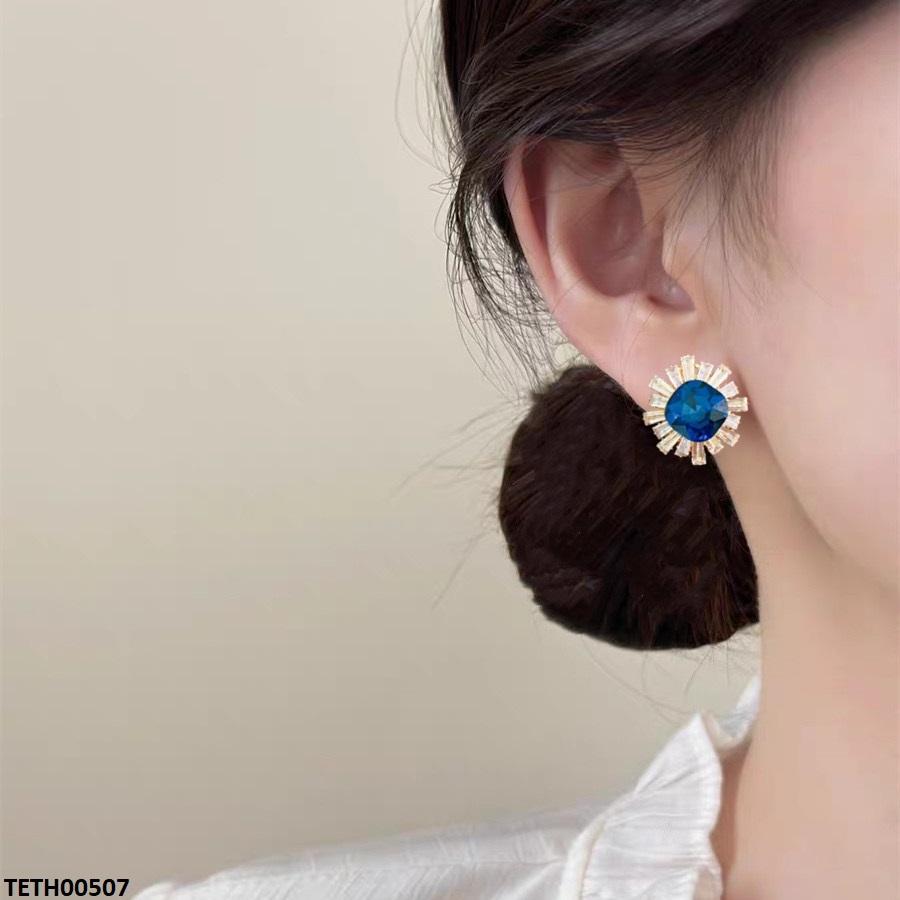Square Zircon Tops Pair