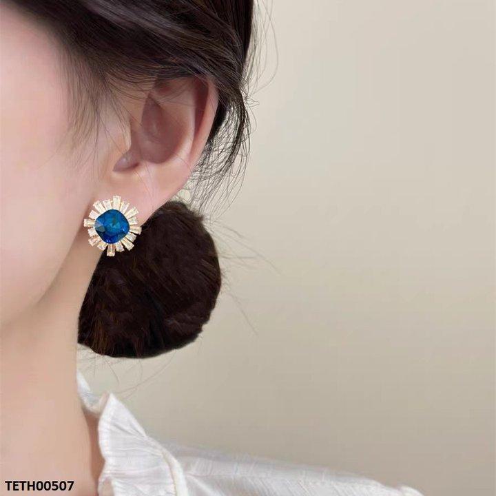 Square Zircon Tops Pair