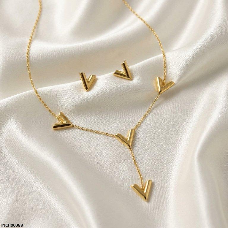 V-Shape Stainless Steel Necklace Set