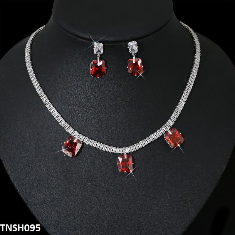 Cushion Necklace Set