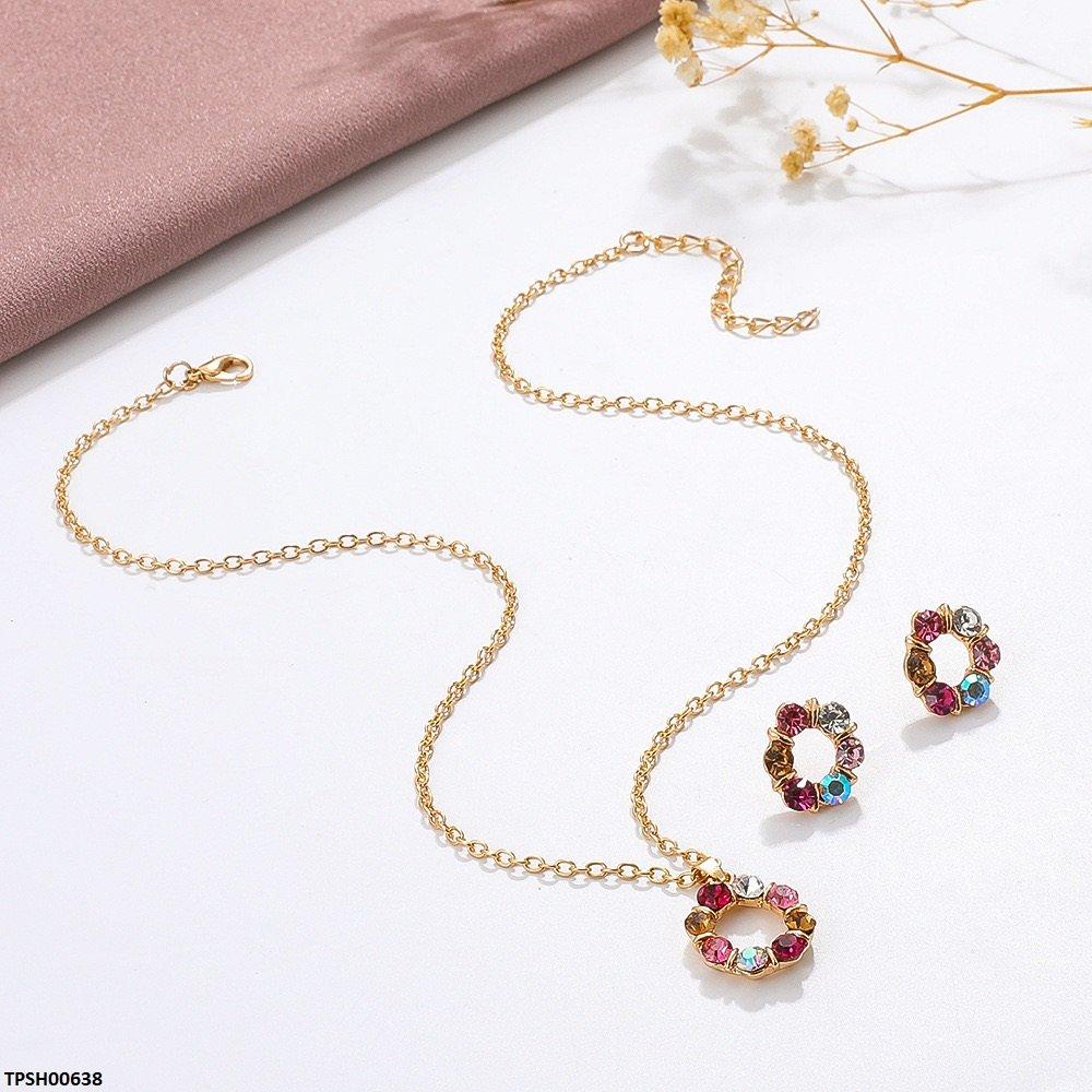 Circle Layered Round Pendent Set