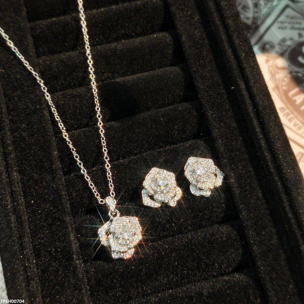 Flower Pendent Set