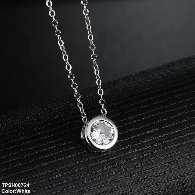 Round Drop Pendant With Chain