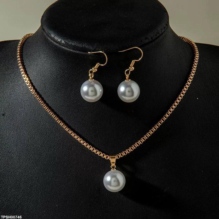 Pearl Pendant Set