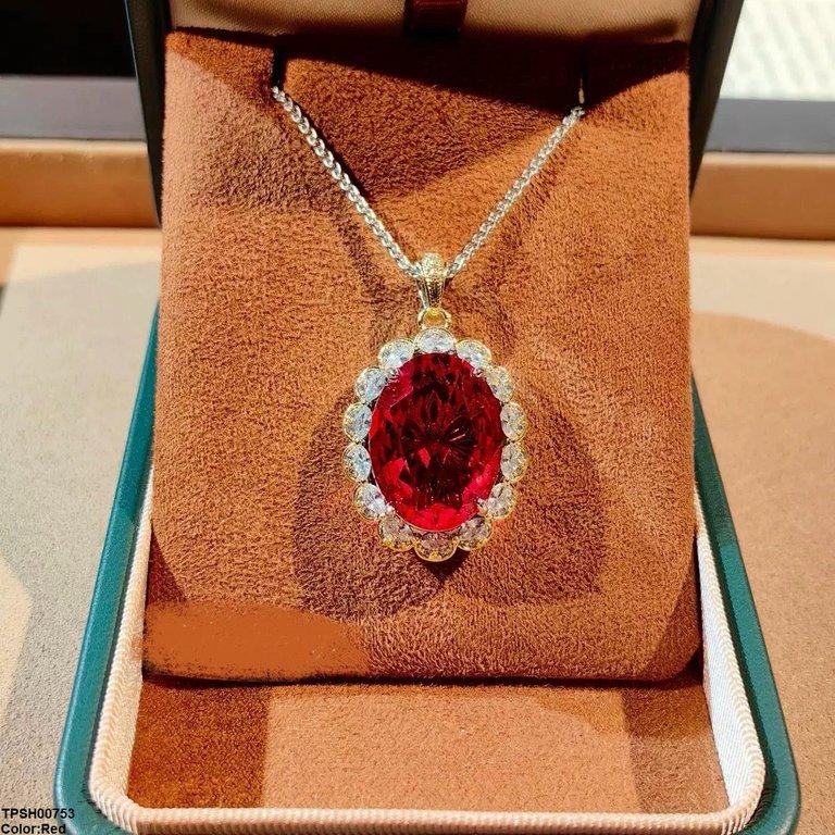 Oval Zircon Pendant Set