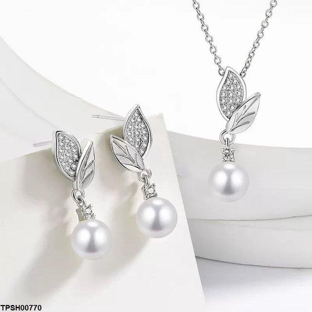 Leaf Pearl Drop Zircon Pendant Set