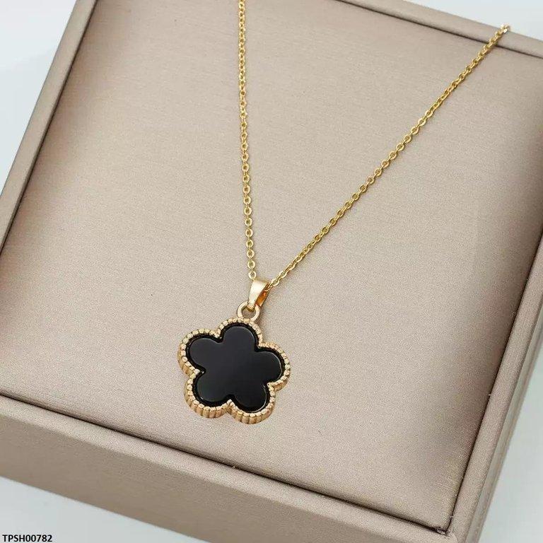 Round Flower Pendant With Chain