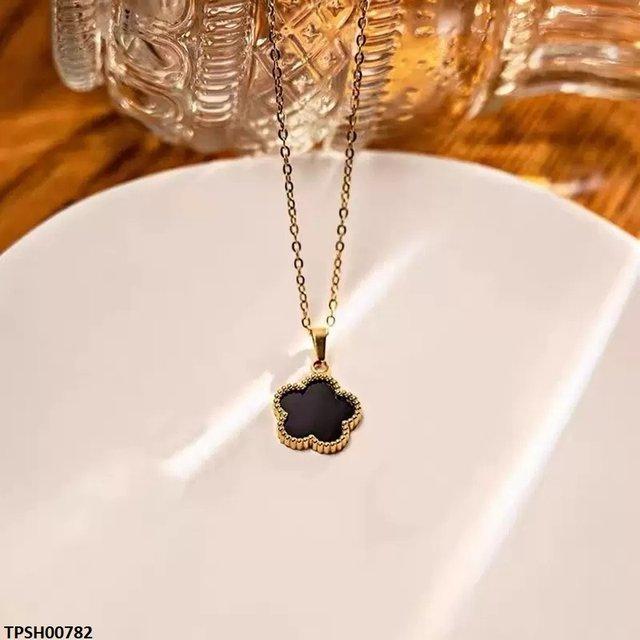 Round Flower Pendant With Chain