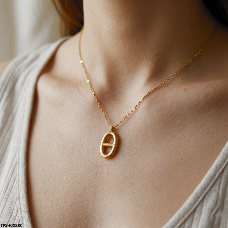 Oval Pendant With Chain