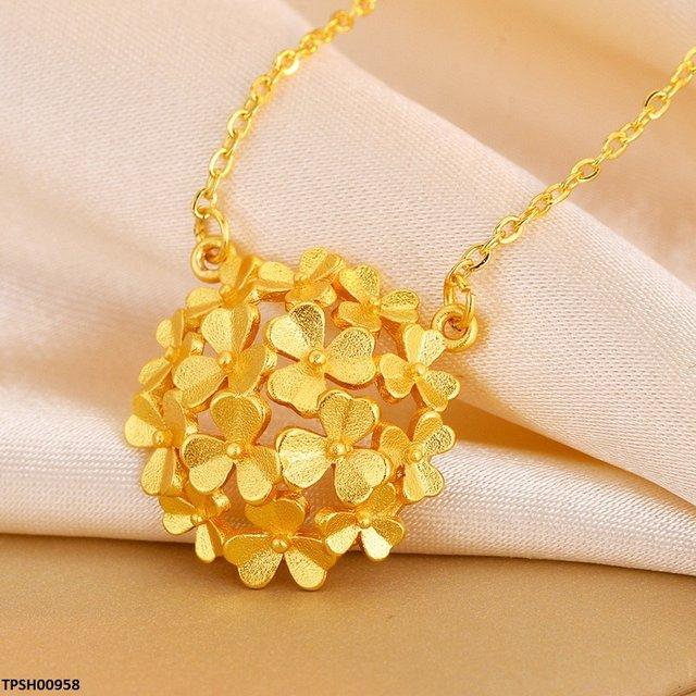 Flower Pendant With Chain