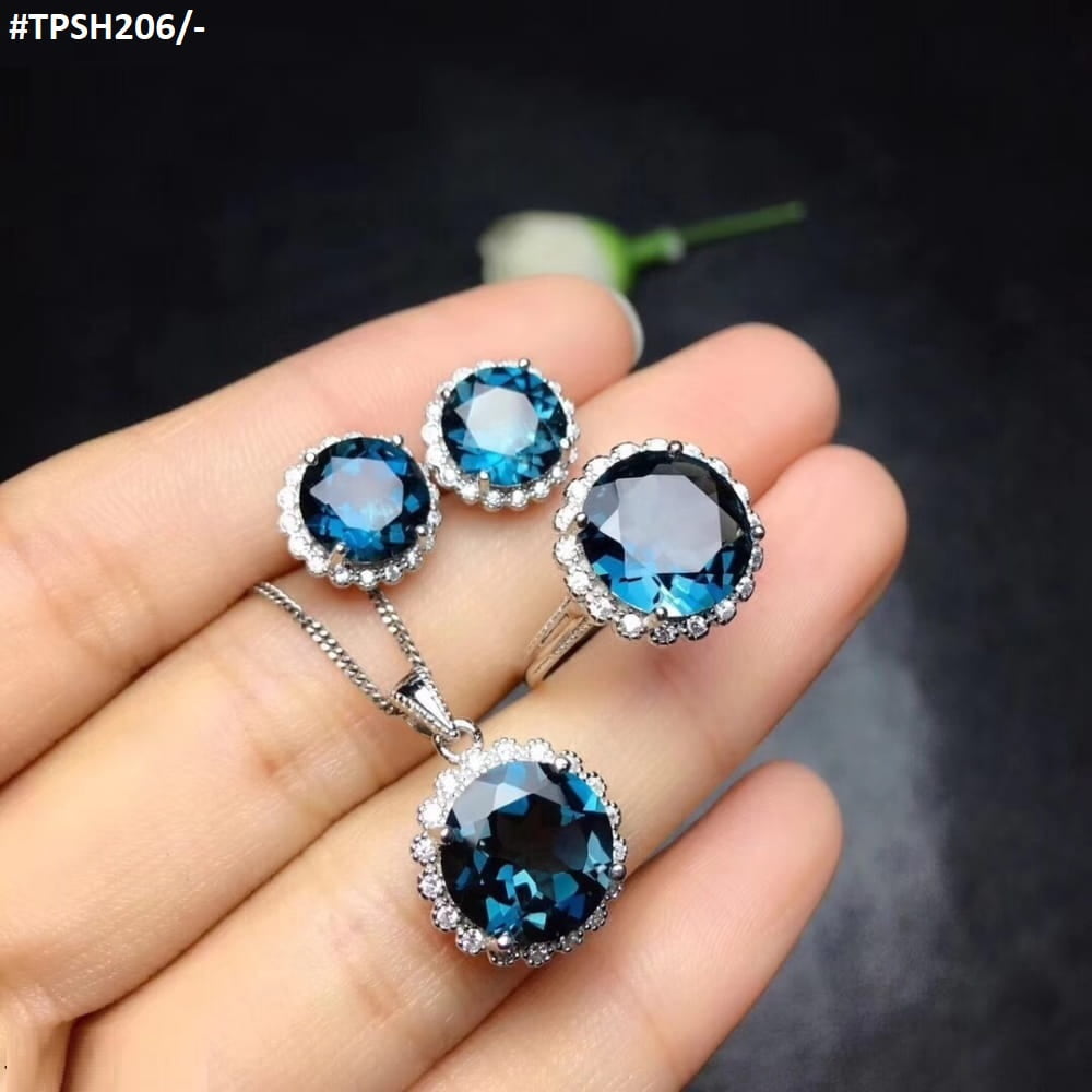 Round Zircon Pendant Set