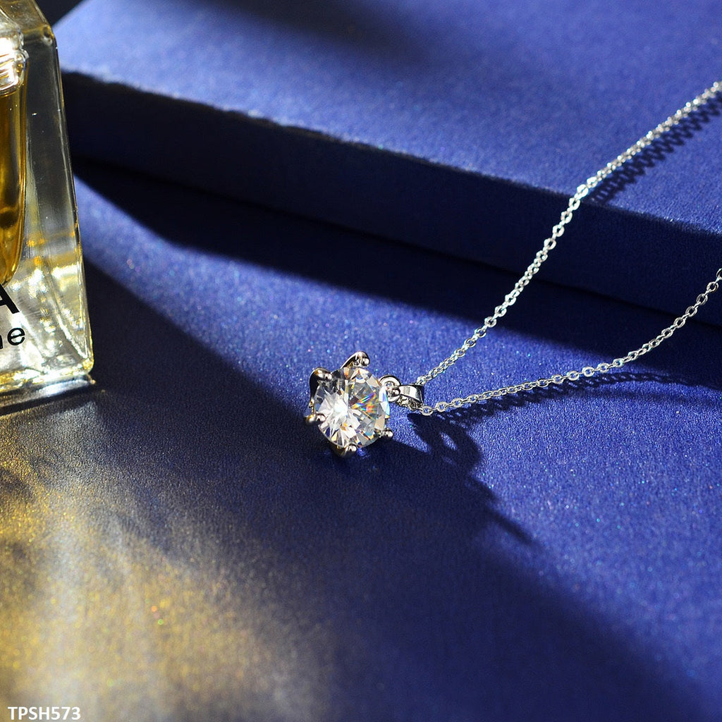 Round Pendant With Chain
