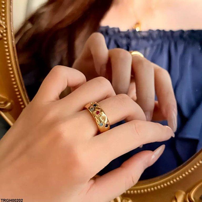 Round Multi Stone Ring