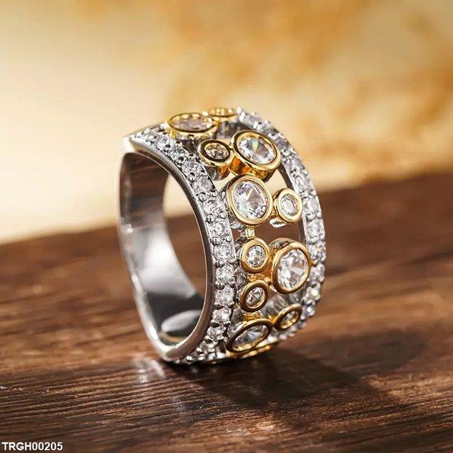 Round Stone Ring