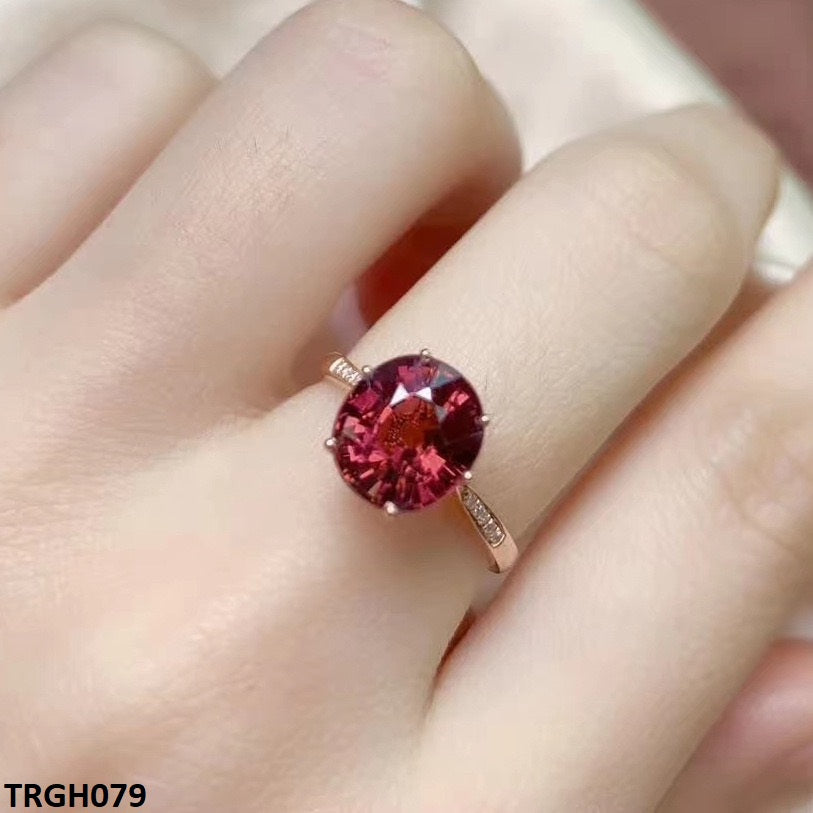 Adjustable Oval Ring