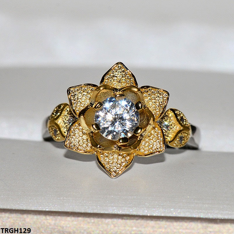 Round Flower Ring
