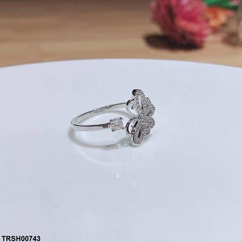 Butterfly Ring Adjustable