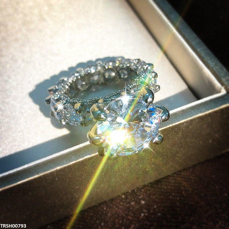 Round Cathedral Zircon Ring